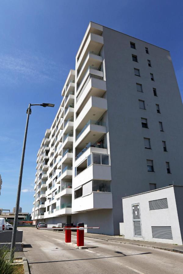 Studio Apartment Camino With Parking ザダル エクステリア 写真